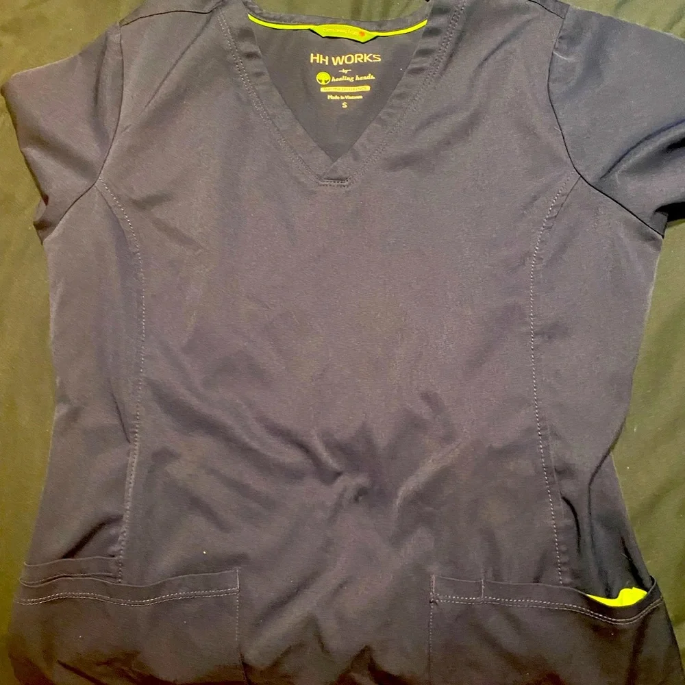 Scrub top - Picture 1 of 1
